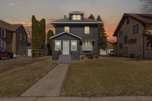 211 3rd Avenue NE, Waseca, MN 56093