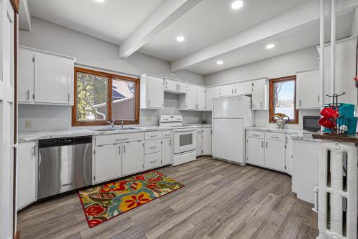211 3rd Avenue NE, Waseca, MN 56093