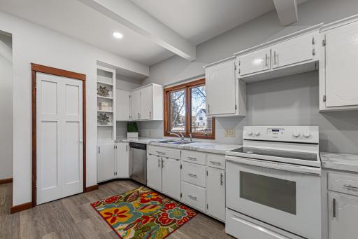 211 3rd Avenue NE, Waseca, MN 56093