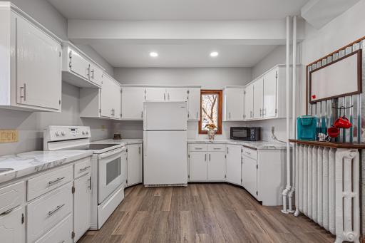 211 3rd Avenue NE, Waseca, MN 56093