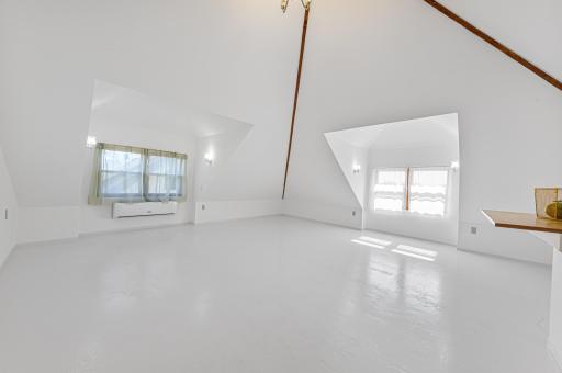 211 3rd Avenue NE, Waseca, MN 56093