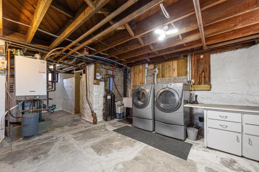 211 3rd Avenue NE, Waseca, MN 56093