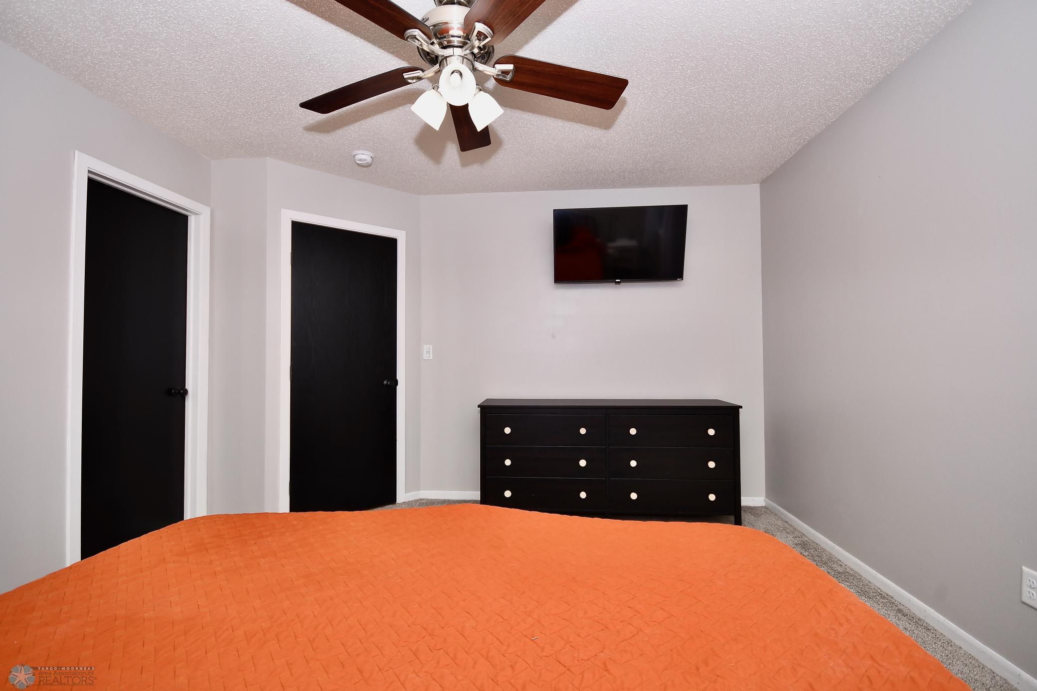 primary bedroom / walk in closet