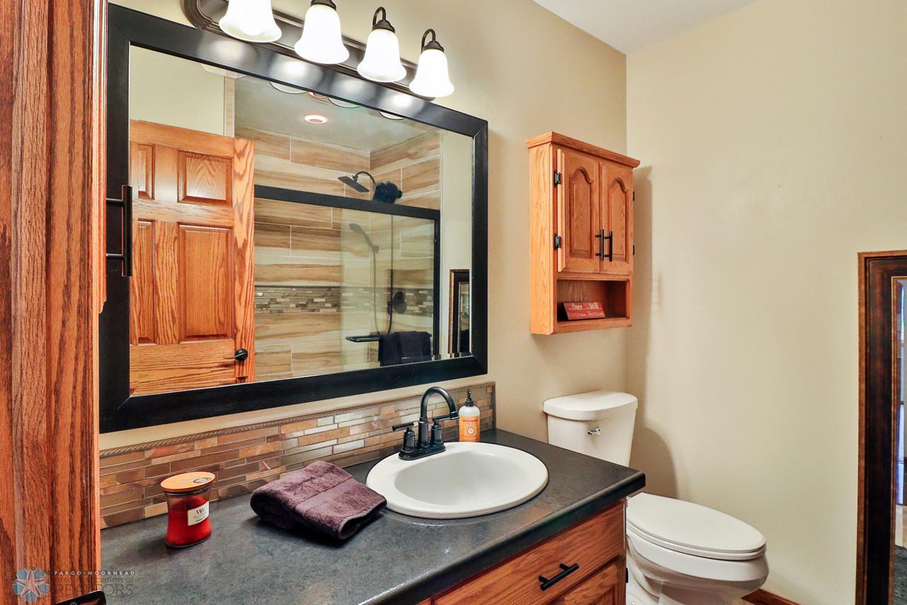 Bathroom1_1-1280.JPG
