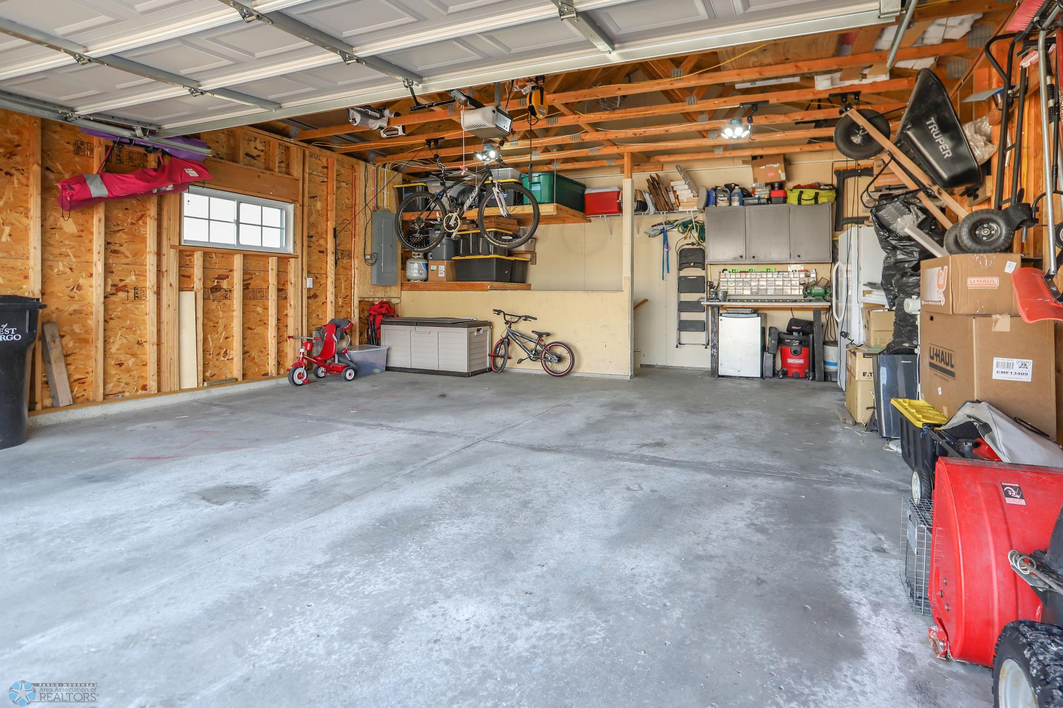 Garage.jpg