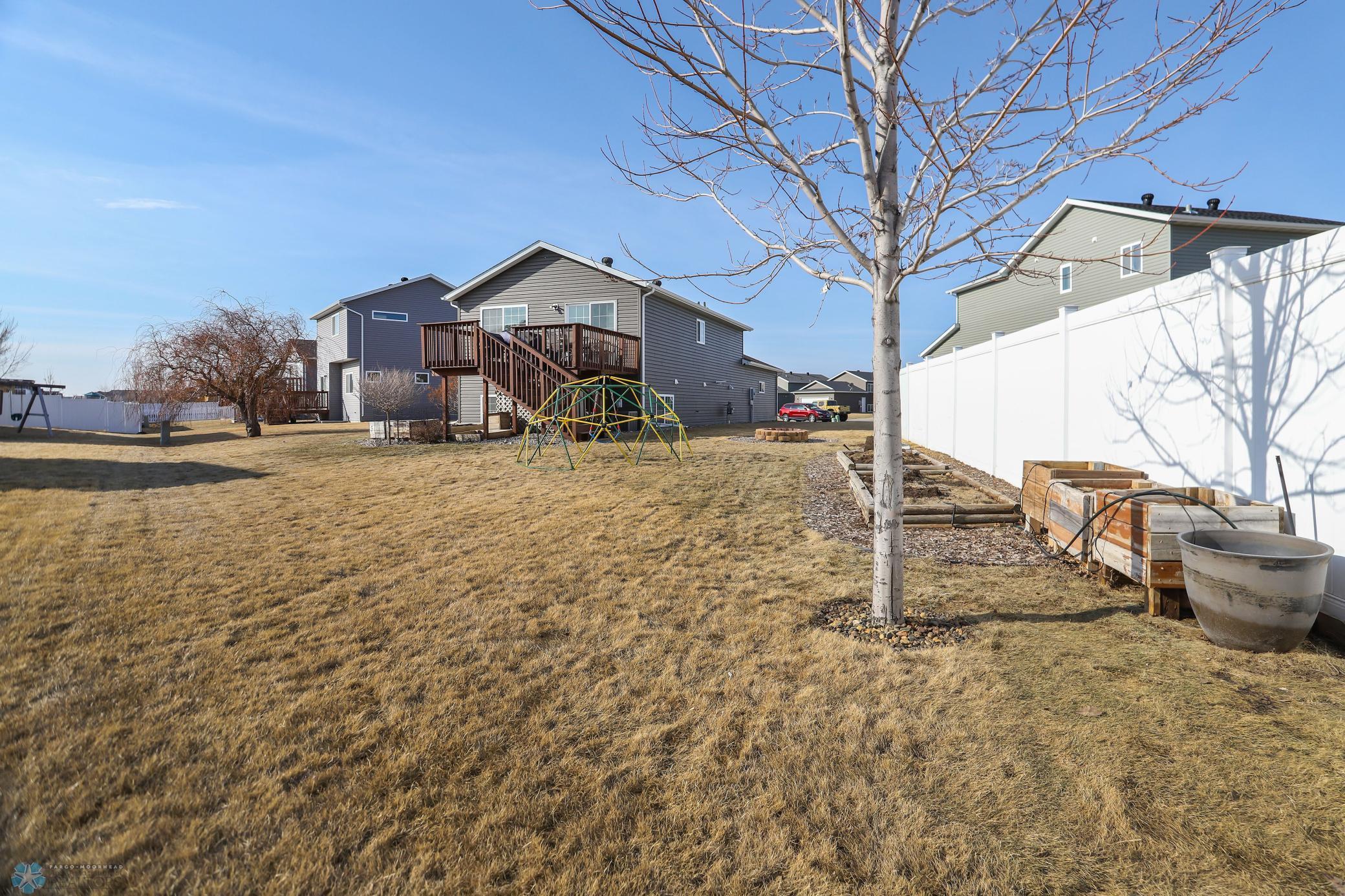 Large backyard.jpg