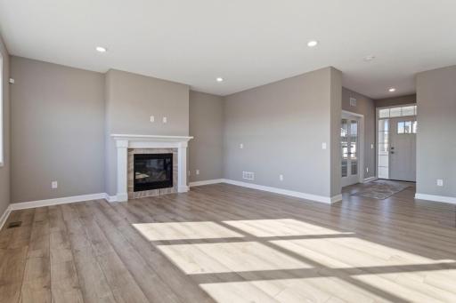 1587 Edgebrook Lane, Carver, MN 55315