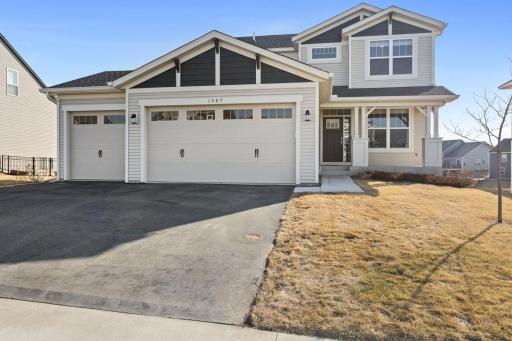 1587 Edgebrook Lane, Carver, MN 55315