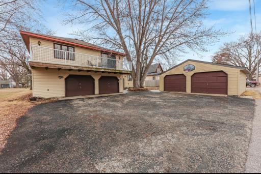 39 7th Avenue N, Waite Park, MN 56387