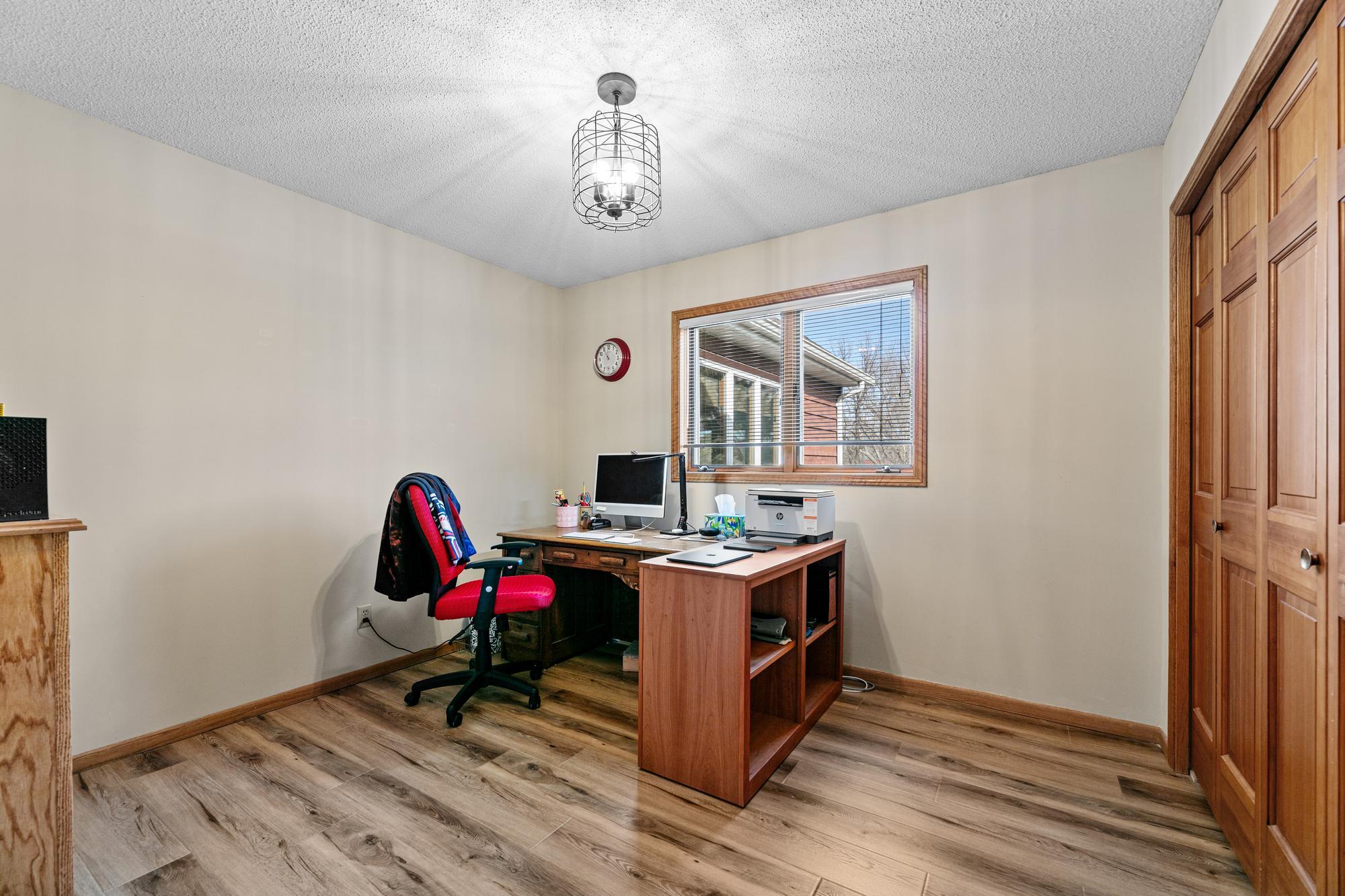 2nd bedroom - upper level