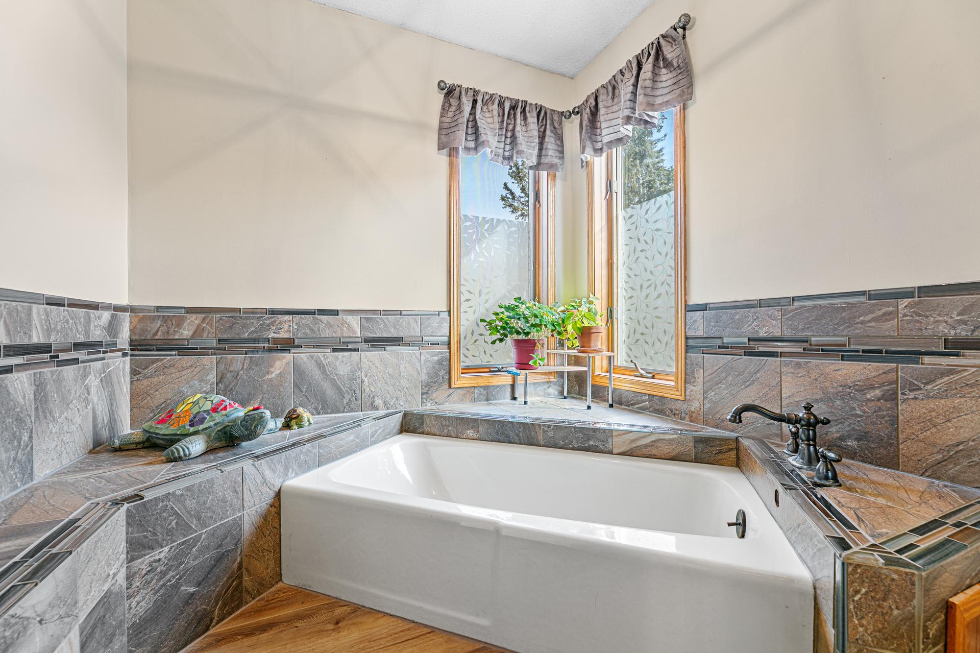 Separate tub and shower