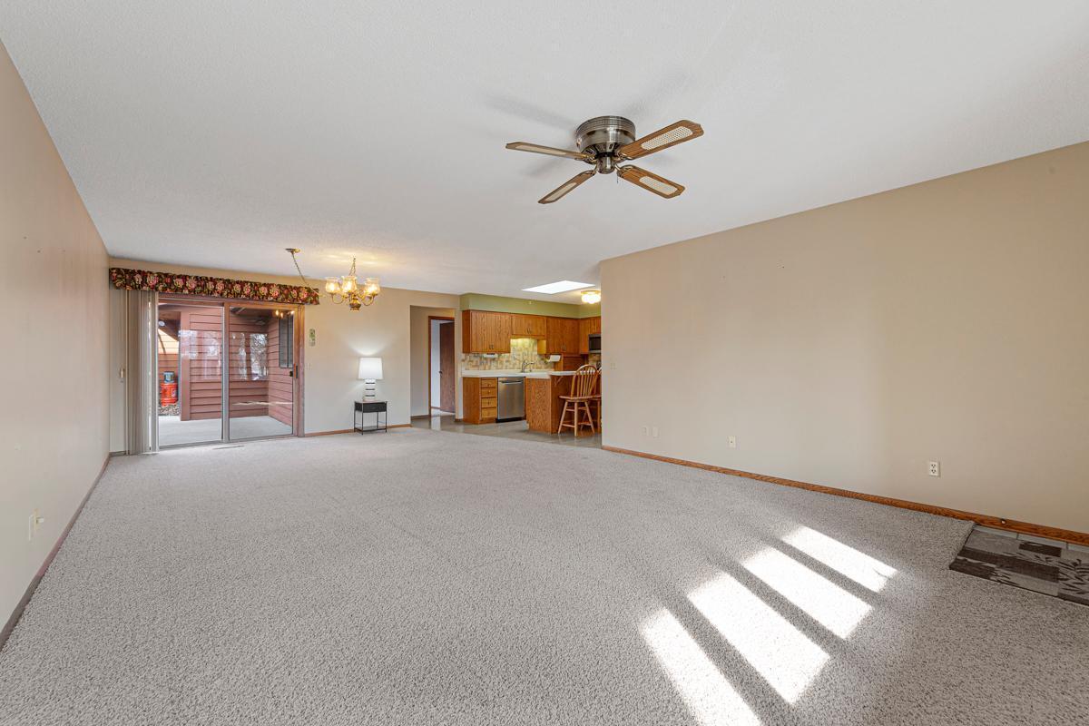 10 Living_dining.jpg