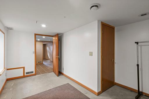 8941 Wildwood Avenue, Saint Bonifacius, MN 55375