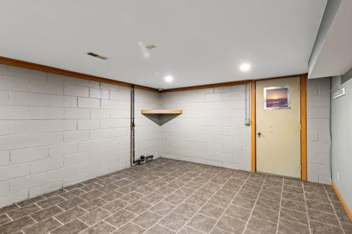 8941 Wildwood Avenue, Saint Bonifacius, MN 55375