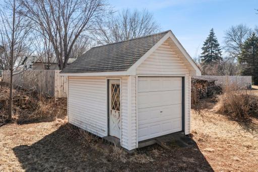 8941 Wildwood Avenue, Saint Bonifacius, MN 55375