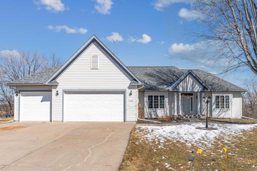 1426 Valley Creek Drive, New Richmond, WI 54017