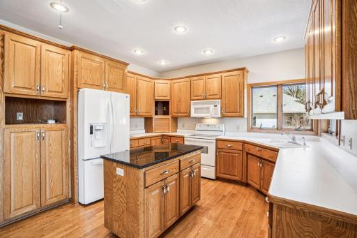 1426 Valley Creek Drive, New Richmond, WI 54017