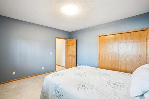 1426 Valley Creek Drive, New Richmond, WI 54017