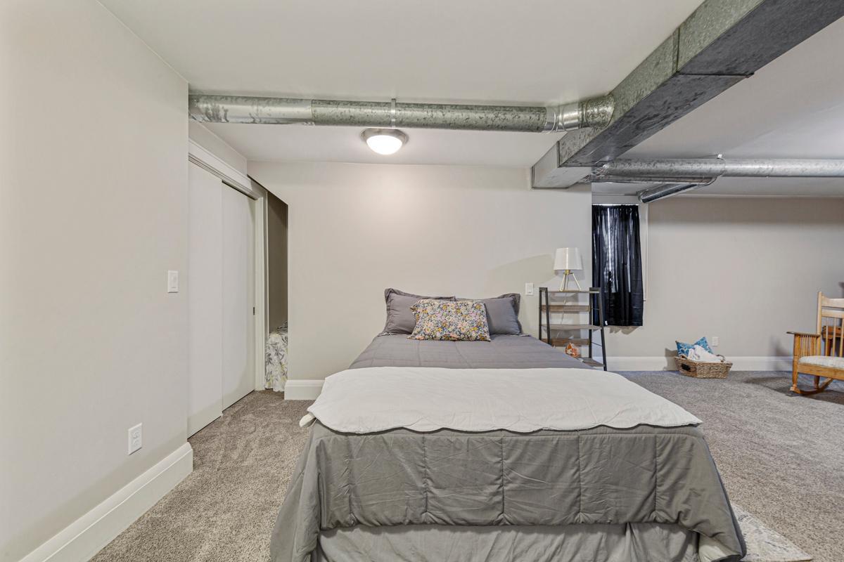 30 Bedroom 2_lower.jpg