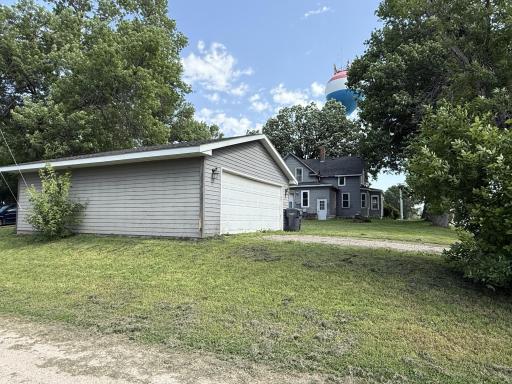 902 Pacific Avenue, Kerkhoven, MN 56252