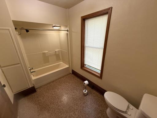 902 Pacific Avenue, Kerkhoven, MN 56252