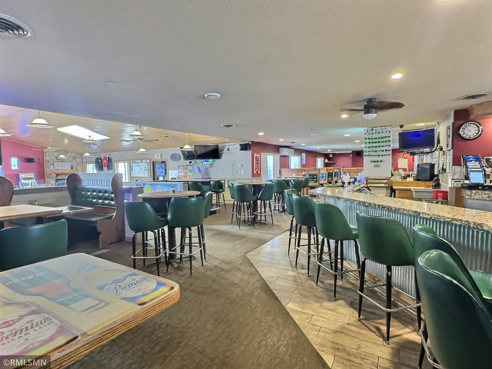 Great viewing from where ever you are seated in the restaurant. You never know when someone you know comes through the door.