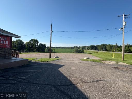Front and rear parking areas are asphalt along with a large gravel parking lot to the side. The gravel parking lot is great for customers that are stopping with a trailer, boat or RV making it easy for them to stop and grab a bite to eat.