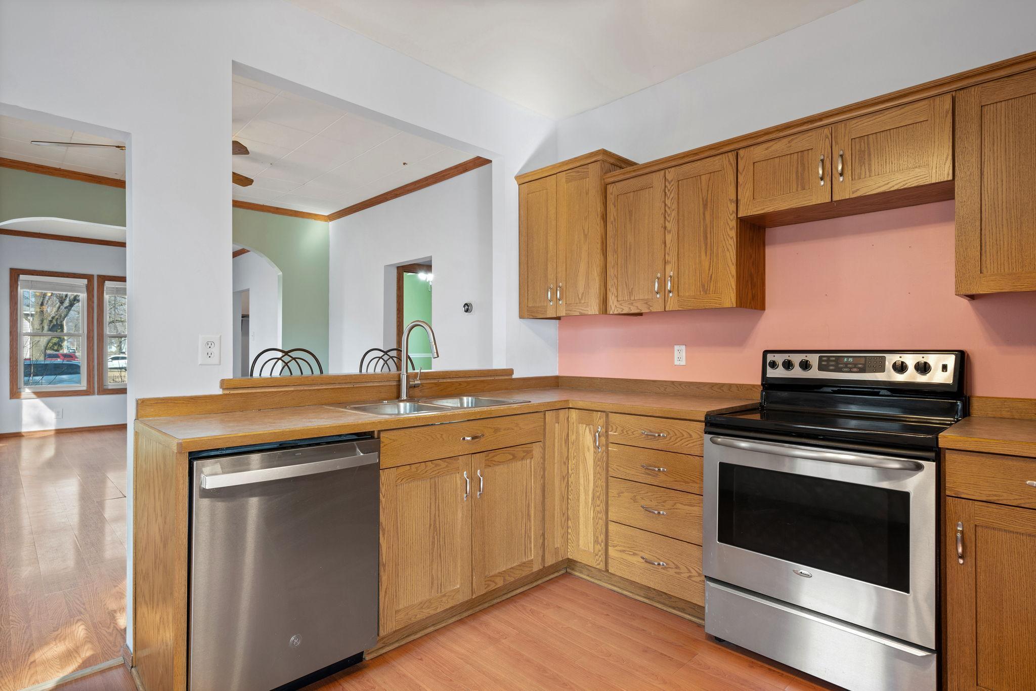 26-web-or-mls-701-10th-ave-nw.jpg