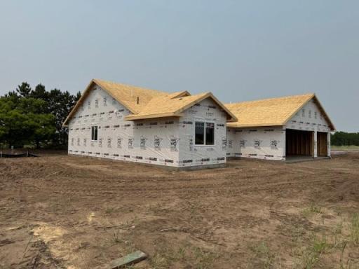 38636 Hawthorne Avenue, North Branch, MN 55056