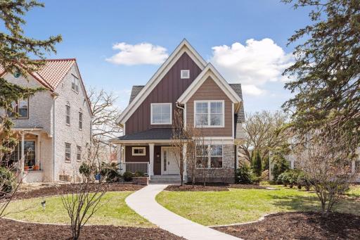 38 Mississippi River Boulevard N, Saint Paul, MN 55104