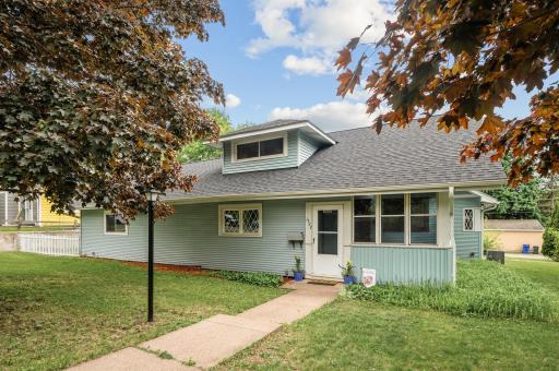 1722 Reaney Avenue E, Saint Paul, MN 55106