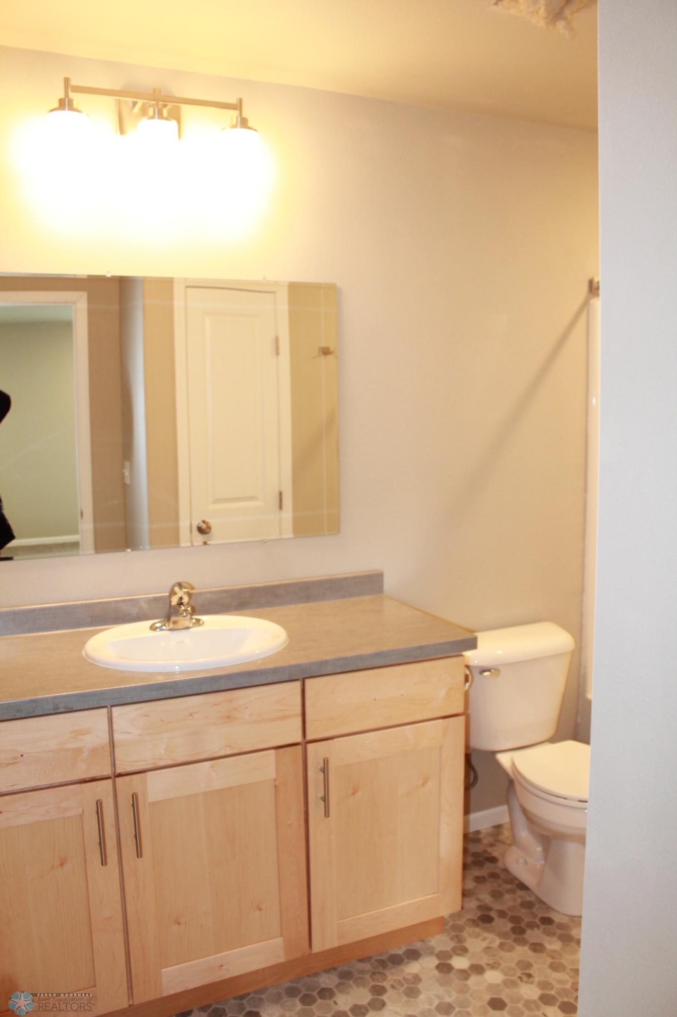 master bath 2.JPG