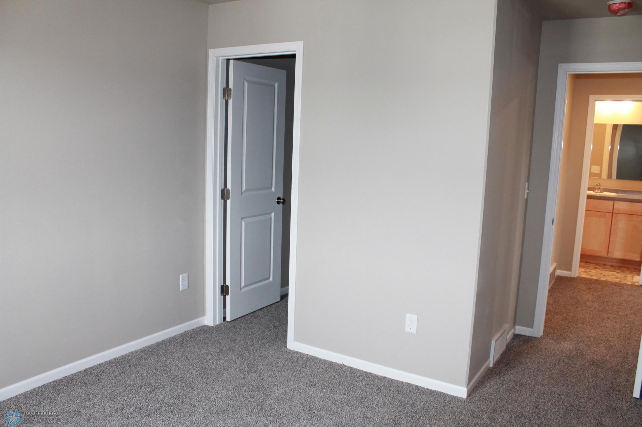 master bedroom 2.JPG