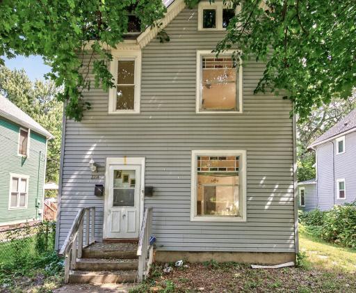 2214 Dupont Avenue N, Minneapolis, MN 55411