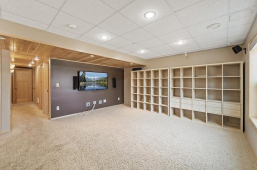 9030 Carter Path, Inver Grove Heights, MN 55076