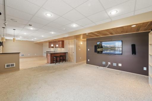 9030 Carter Path, Inver Grove Heights, MN 55076