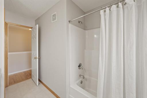 9030 Carter Path, Inver Grove Heights, MN 55076