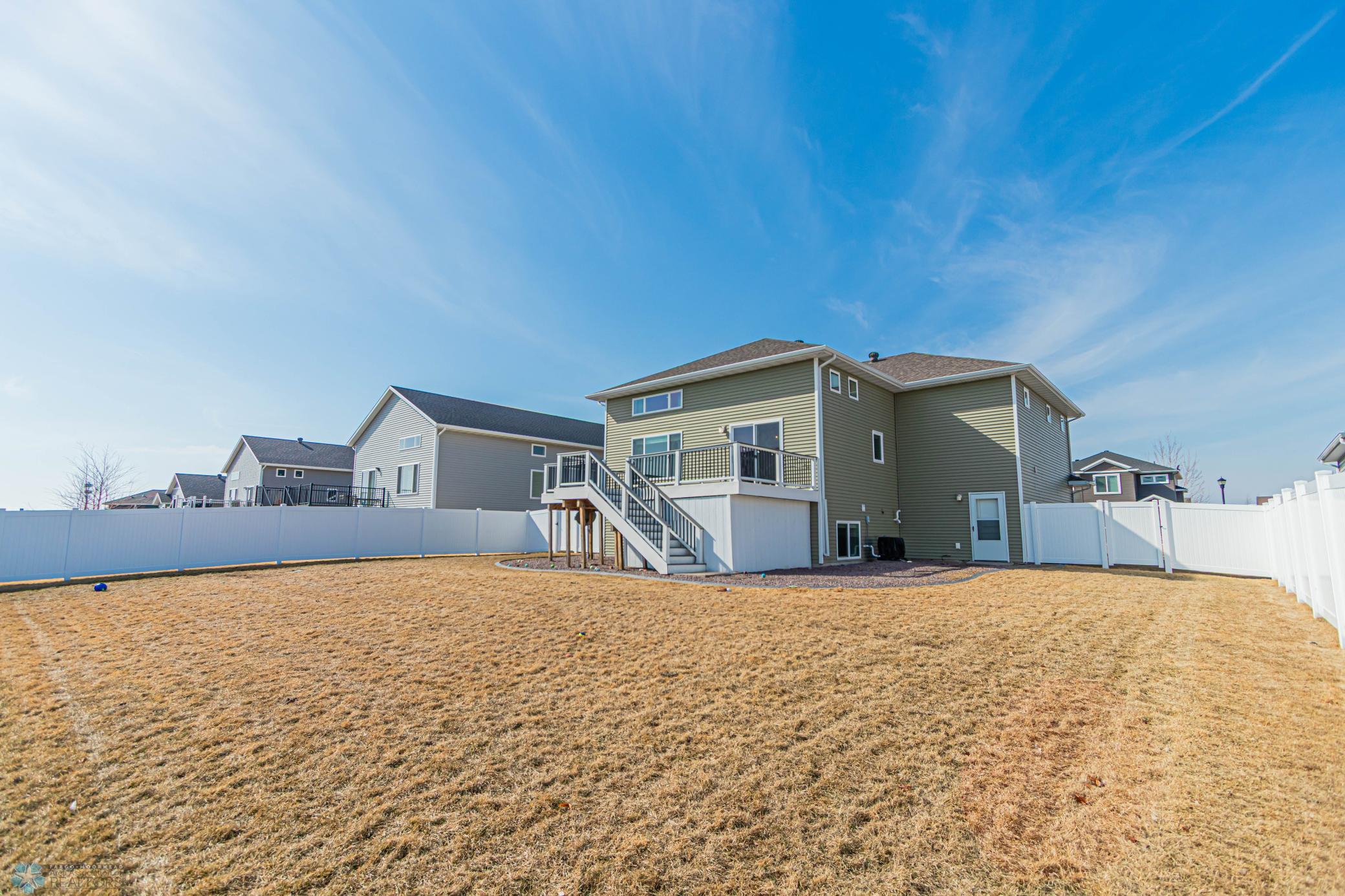 Large Fenced in yard