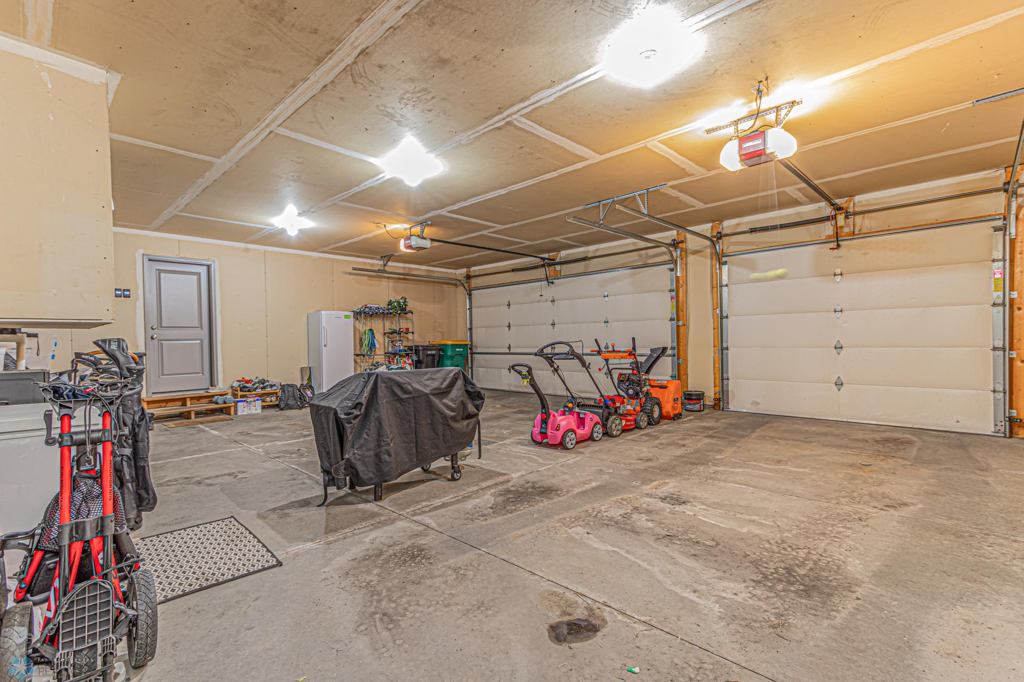 3 Stall Garage