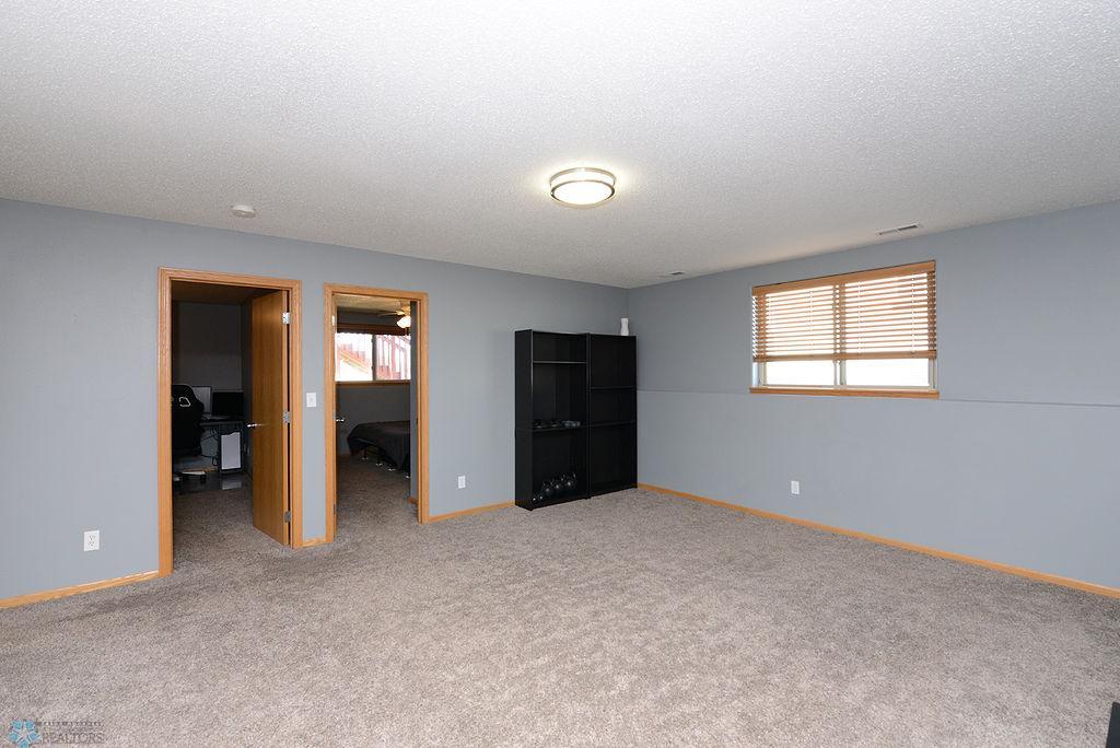 Family room to bedrooms 2 & 3