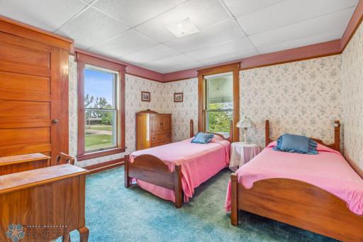 421 2nd Street E, Hunter, ND 58048