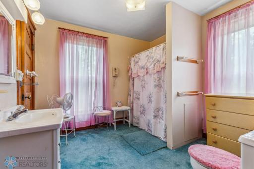 421 2nd Street E, Hunter, ND 58048