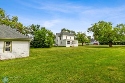 421 2nd Street E, Hunter, ND 58048
