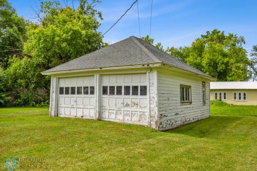 421 2nd Street E, Hunter, ND 58048
