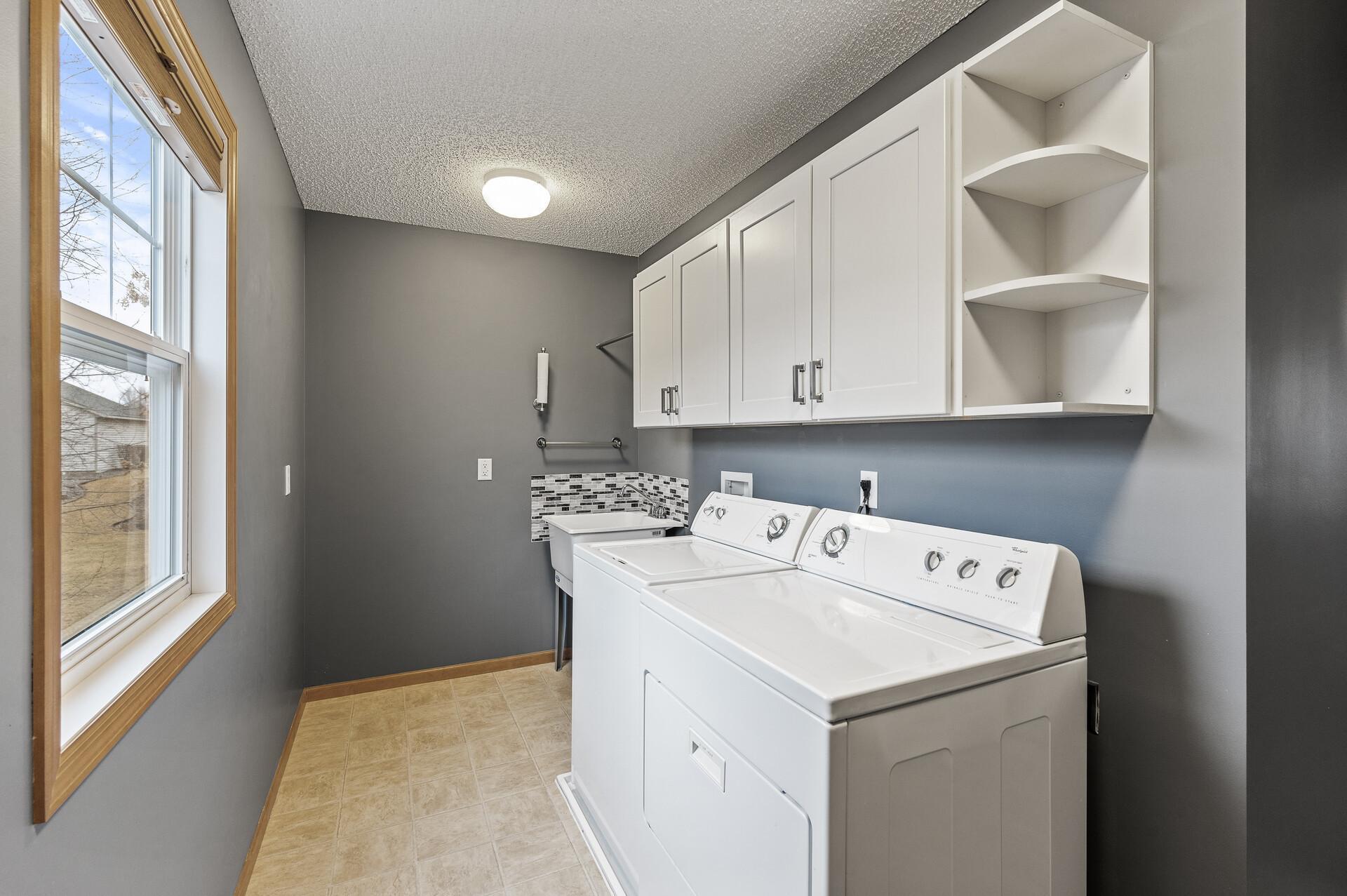Laundry Room Upper