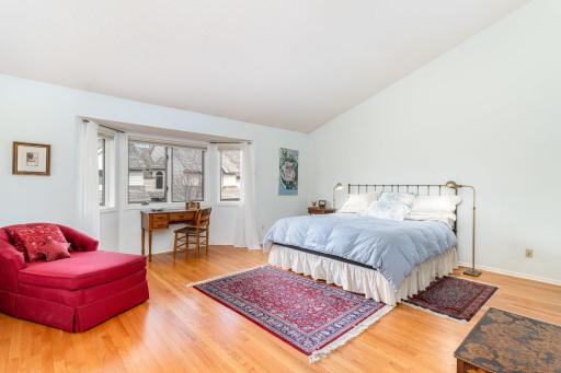 7470 Cahill Road, Minneapolis, MN 55439