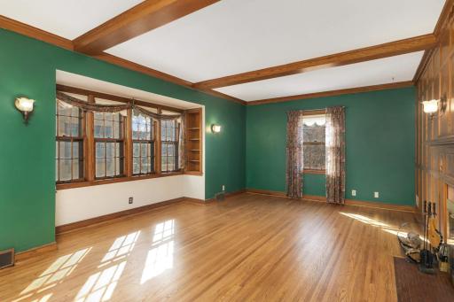 Oak Hardwood Flooring Throughout the Home