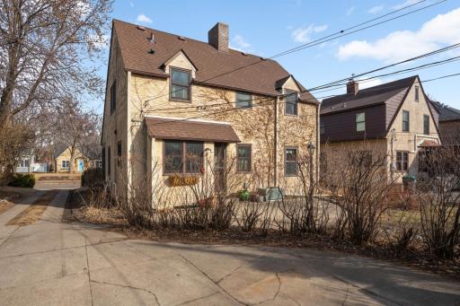 Stucco & Brick Exterior