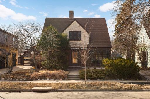 537 Cretin Avenue S, Saint Paul, MN 55116