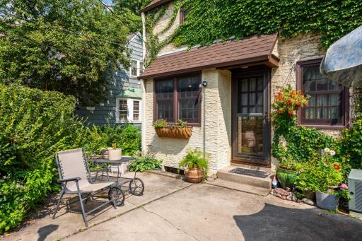 Quaint & Relaxing